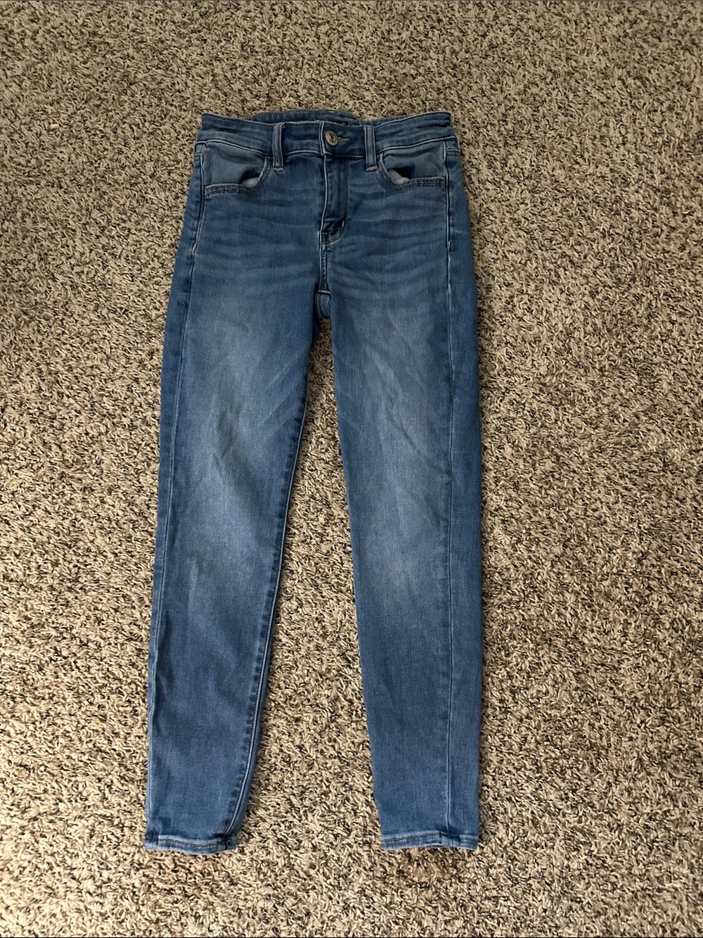 American Eagle Outfitters Mid Blue SHORT Skinny Jeans (MRO)